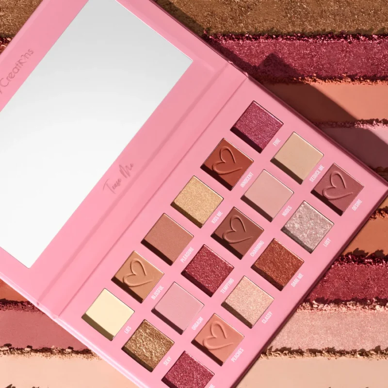 PALETA DE SOMBRAS TEASE ME 18 TONOS