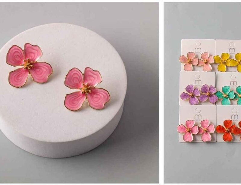 PAR DE ARETES CON DISEÑO