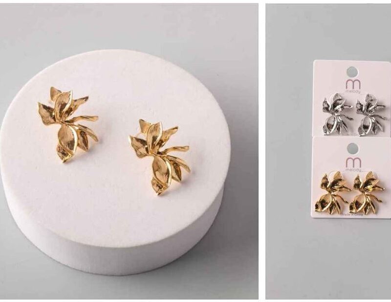 PAR DE ARETES CON DISEÑO