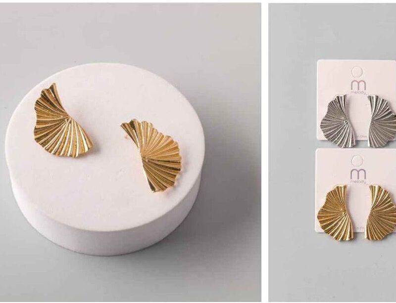 PAR DE ARETES CON DISEÑO
