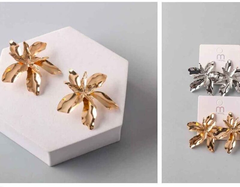 PAR DE ARETES CON DISEÑO