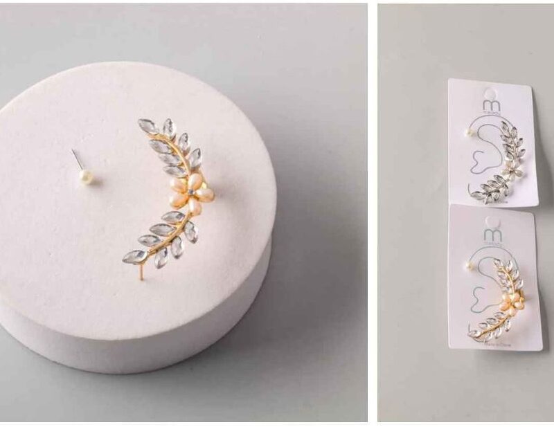 PAR DE ARETES CON DISEÑO