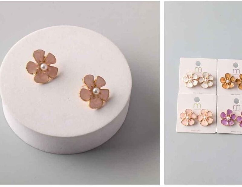 PAR DE ARETES CON DISEÑO
