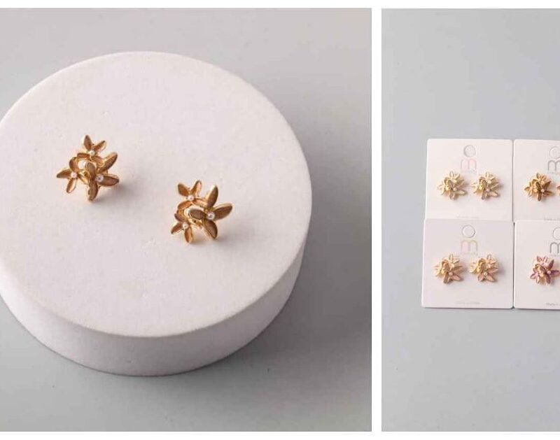PAR DE ARETES CON DISEÑO