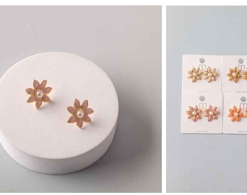PAR DE ARETES CON DISEÑO
