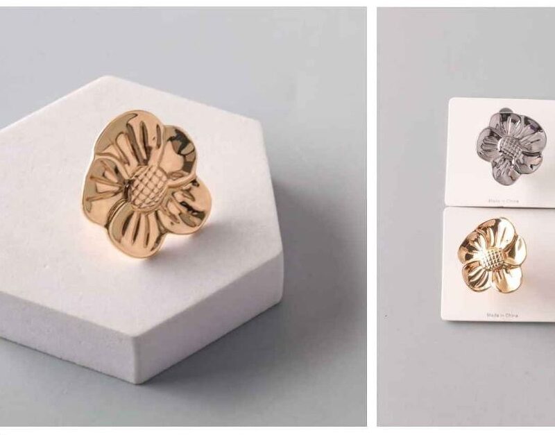 ANILLO METALICO DISEÑO FLOR